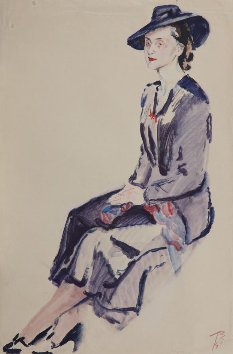Изображена женщина, сидящая в 3/4 правом повороте; ноги скрещены; руки лежат на коленях. На женщине сине-серое платье с красным бантиком, синие туфли и синяя шляпка.