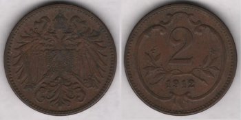 Аверс: В центре -- герб Австрии: двуглавый орёл, на груди которого прямоугольный геральдический щит с серд- цевидным заострением внизу (т. н. французский щит), окружённый ажурной цепью, к которой подвешена небольшая фигурка ягнёнка (орден Золотого Руна); щит рассечён на 3 части (вертикальные полосы): в левой части геральдический коронованный лев на задних лапах, влево, на фоне из точек (золото в ге- ральдике), в центре -- на фоне из прямых параллельных вертикальных линий (красный цвет в геральди- ке) широкая, гладкая (серебро в геральдике) вертикальная полоса -- пояс, в правой части -- на фоне из точек (золото в геральдике) диагональная (влево) перевязь с штриховкой в виде прямых параллельных вертикальных линий (красный цвет в геральдике) с 3 орлами; на головах по небольшой, увенчанной кре- стом короне; над головами императорская корона состоящая из украшенного точками обруча, из 5 зуб- цов в виде листьев (трилистников), из двух полушарий и одной дужки между ними, украшенных точками (жемчужинами), вверху на дужке держава с крестом, внизу к короне прикреплены две извилистые узкие ленты (частично скрыты головами орла); в левой лапе орла меч и скипетр, в правой-- держава с крестом; крылья состоят из больших продолговатых перьев; хвост -- сильно стилизованные перья расположены в 4 ряда. Вокруг композиции аверса рамка из мелких точек (примыкает к буртику). По краю монеты линей- ный буртик.
Реверс: В центре -- цифра 2 (обозначение номинала). Под цифрой лавровая ветвь с двумя отростками, обрамля- ющих нижнюю часть цифры. Под лавровой ветвью дата: 1912. Вокруг всей композиции круглая рамка (с выступом вверху) из элементов растительного барочного орнамента. Вокруг композиции реверса рамка из мелких точек (примыкает к буртику). По краю монеты линейный буртик.
Гурт: гладкий