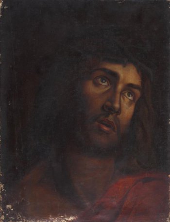 Оплечное изображение Христа в терновом венце на темном фоне. Голова наклонена к левому плечу, глаза подняты вверх. На левом плече красная драпировка.