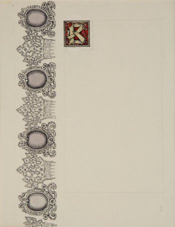 В левой части листа по вертикали - орнамент из венцов и зеркал. В верхней части, справа от орнамента - орнаментированная буква 