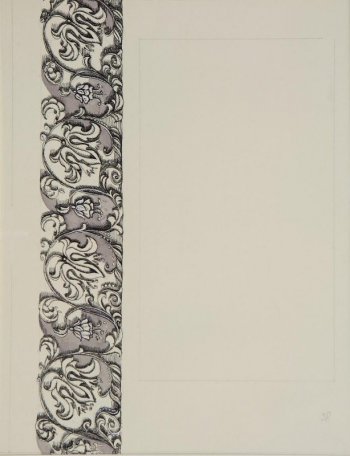 По левому полю орнамент из стилизованных цветков в виде опрокинутых пальметт и колокольчиков.