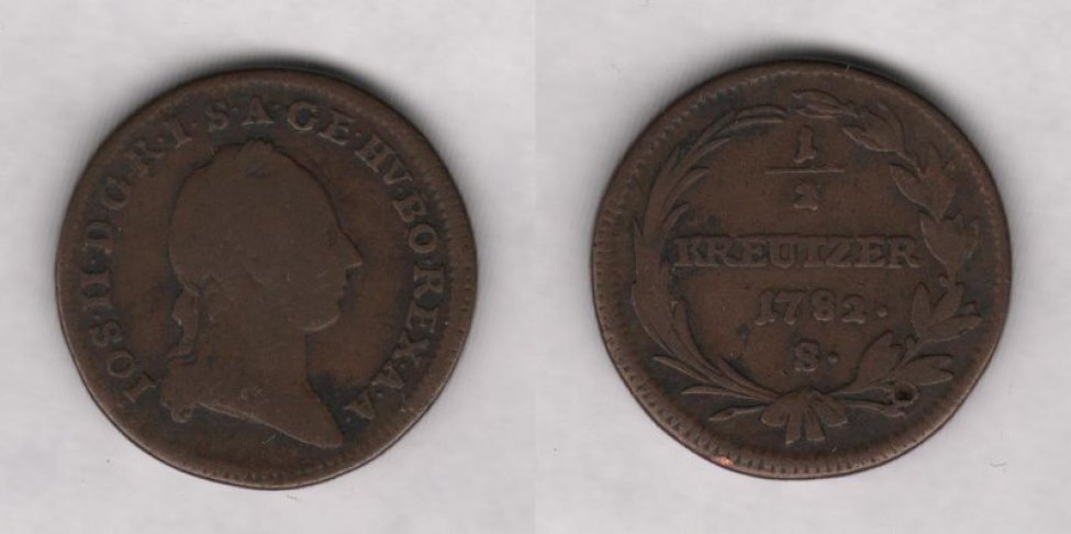 Аверс: В центре: портрет (бюст) императора Иосифа II в лавровом венке, вправо (сильно потёрт):молодой мужчина с длинными, вьющимися, спадающими на плечи волосами, перевязанными на затылке лентой. Вокруг портрета надпись с разрывом внизу: IOS.II. D.G.R.I.S.A.GE.HV.BO.REX.A.A.. По краю монеты шнуровидный буртик (потёрт).
Реверс: В центре -- обозначение номинала в две строки: 1\2 / КRЕUТZЕR; под номиналом дата:1782.; под датой буква S с точкой. Вокруг всей композиции ве- нок из пальмовой и лавровой ветви, перевязанных внизу бантом ленты. По краю монеты шнуровидный буртик (потёрт).
Гурт: гладкий