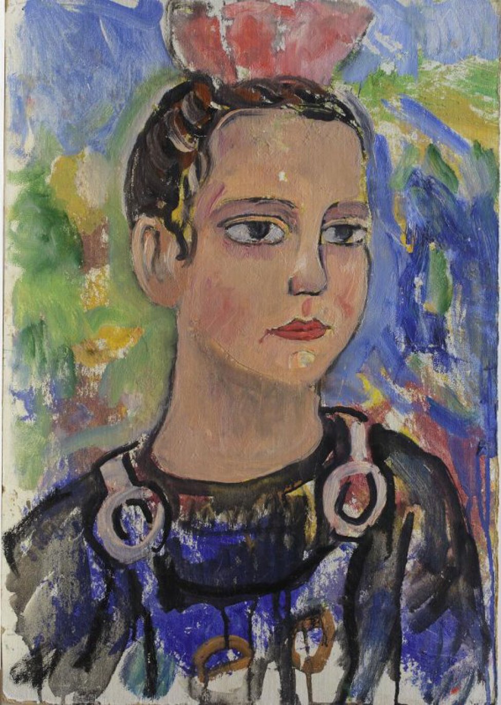 На цветном фоне (синий, желтый, зеленый) - погрудное изображение девушки с черными волосами, в черно-синей одежде с крупными кольцами-пряжками. Голова в повороте влево. На голове розовое украшение (?).